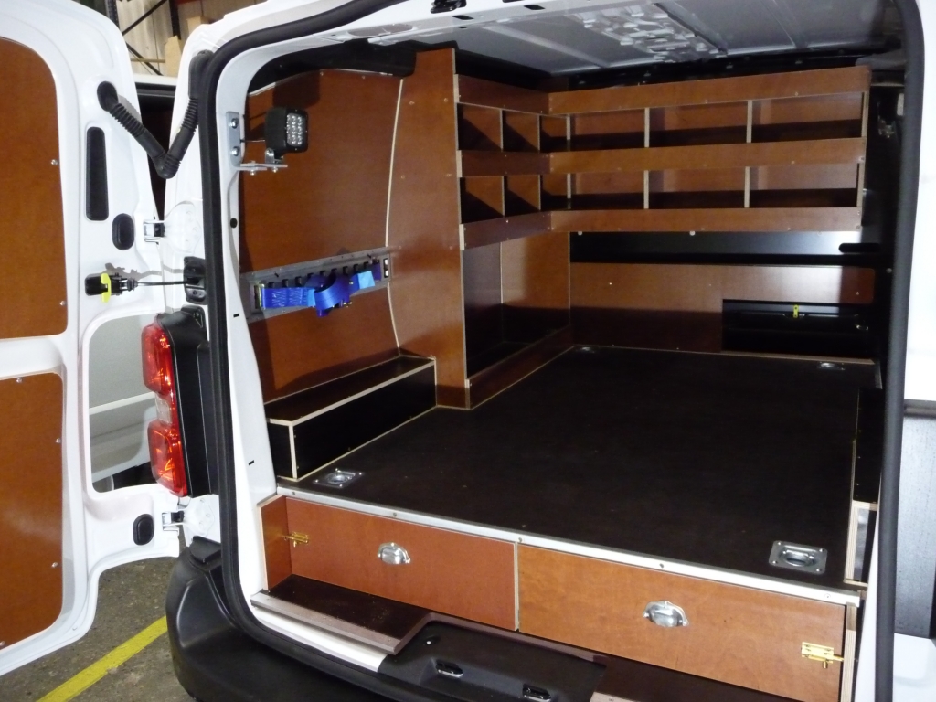 aménagement et agencement de véhicule utilitaire AVD Lyon Jumpy 2016